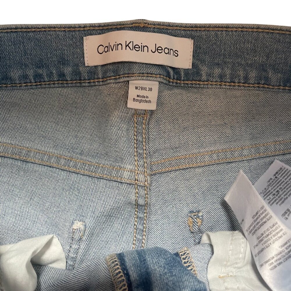 Calvin Klein Jeans. Men's Size W29 L30. Straight. Made in Bangladesh. - Picture 4 of 9